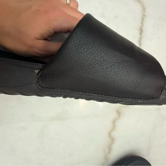 Under Armour Black Slides with White Logo - Picture 6 of 8
